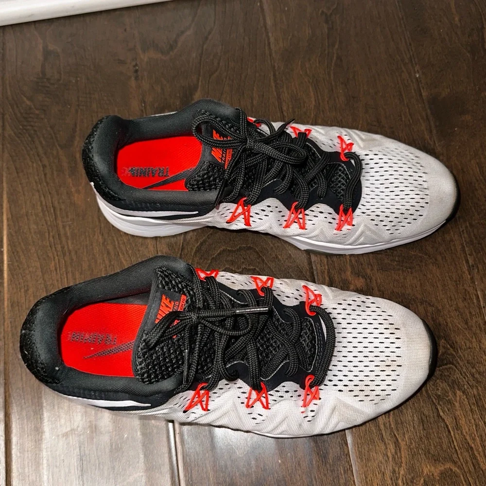 Nike Zoom Condition TR Cross Training Sneaker White Black Gym Shoe Size 11